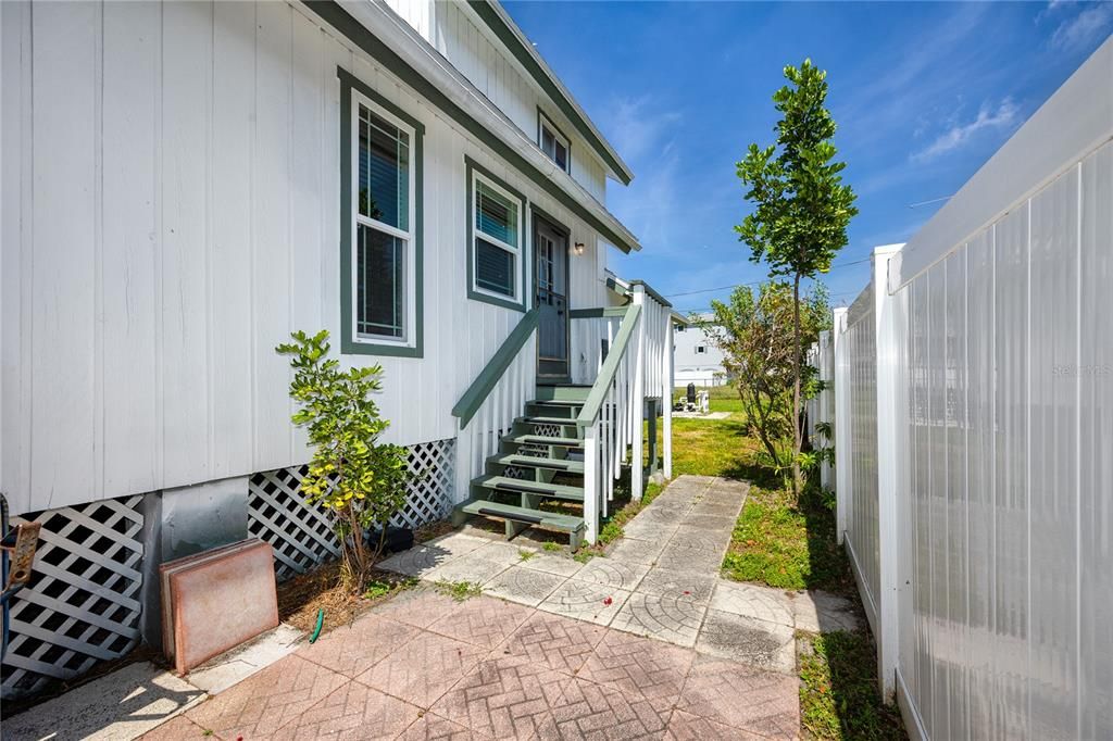En Venta: $560,000 (3 camas, 2 baños, 1904 Pies cuadrados)