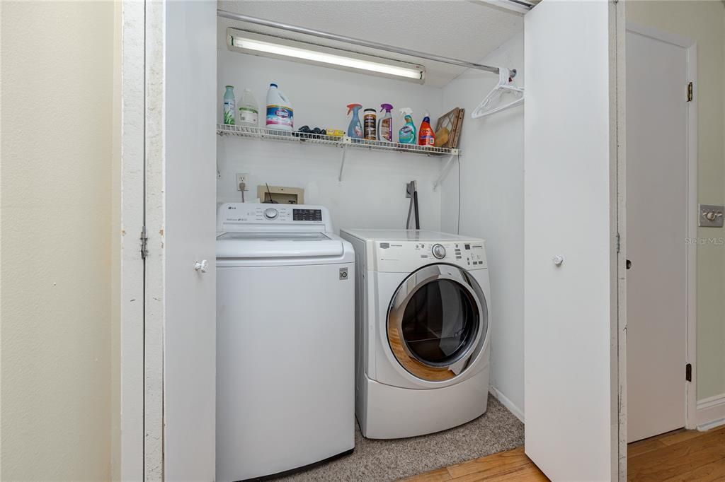 En Venta: $560,000 (3 camas, 2 baños, 1904 Pies cuadrados)