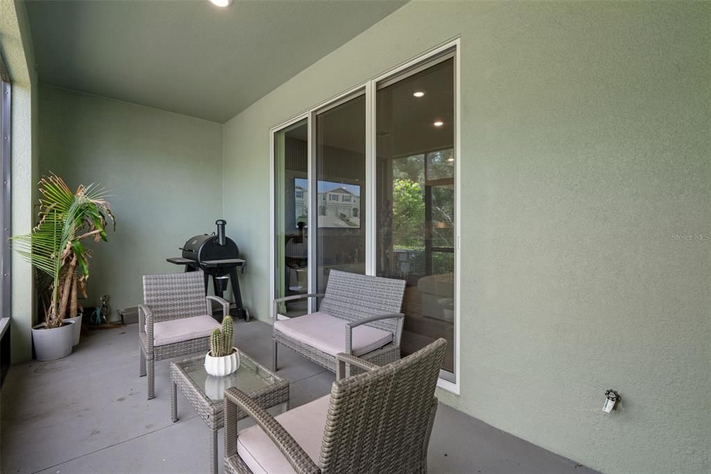 For Rent: $2,300 (3 beds, 2 baths, 1673 Square Feet)