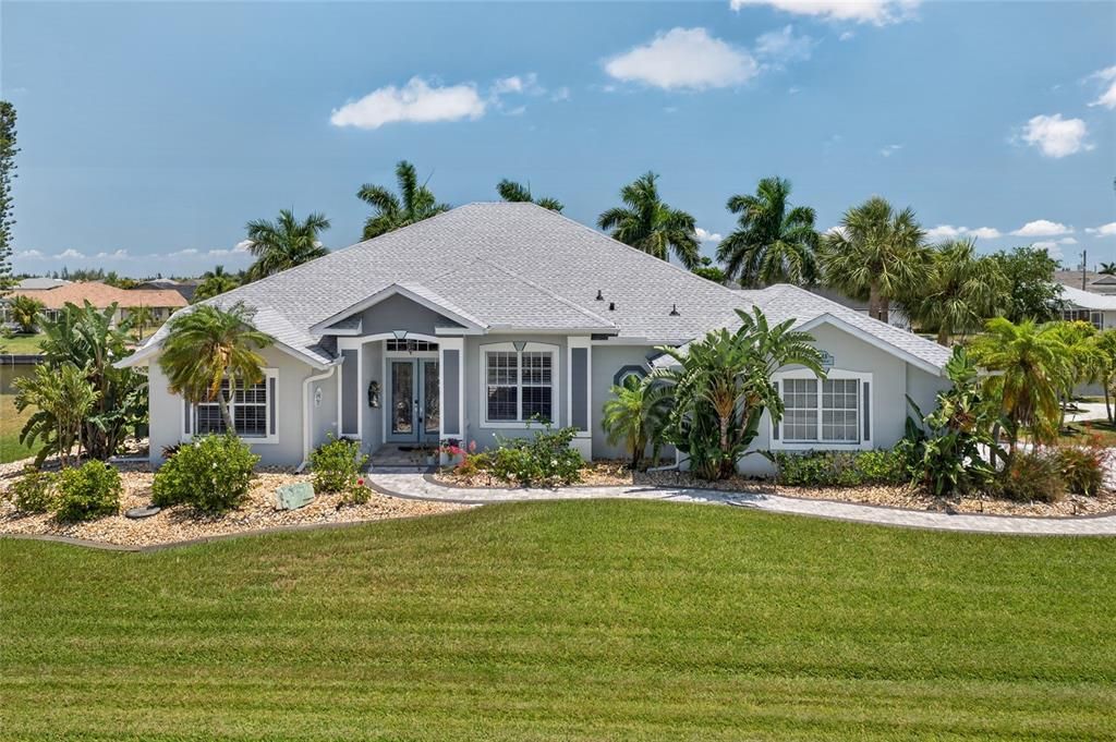 En Venta: $849,000 (4 camas, 3 baños, 2698 Pies cuadrados)
