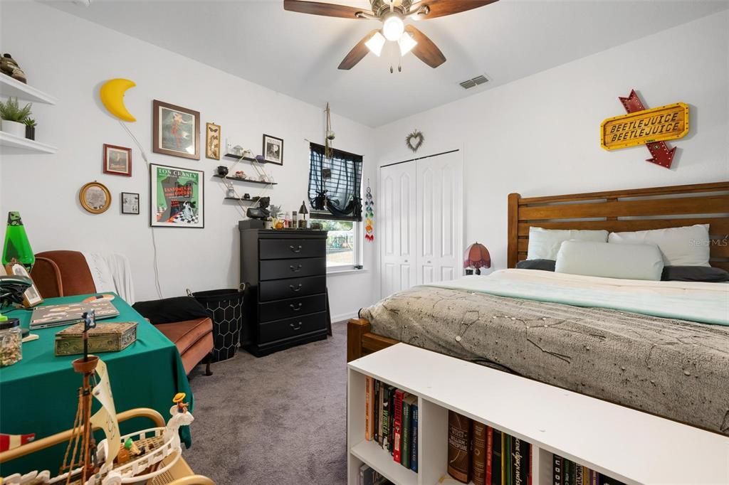 Active With Contract: $1,750 (3 beds, 2 baths, 1735 Square Feet)