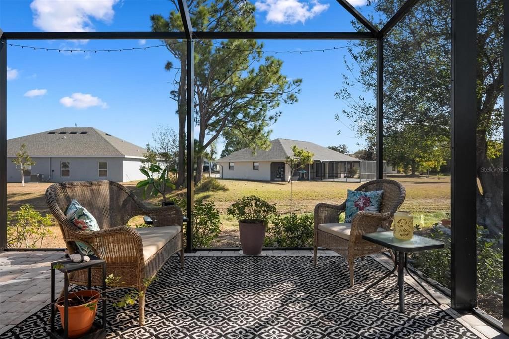 Active With Contract: $1,750 (3 beds, 2 baths, 1735 Square Feet)