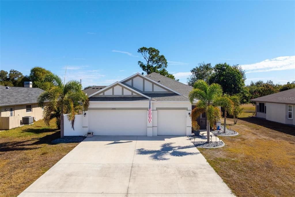 Active With Contract: $1,750 (3 beds, 2 baths, 1735 Square Feet)