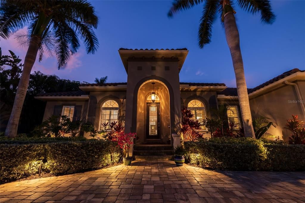 For Sale: $1,900,000 (4 beds, 3 baths, 3257 Square Feet)