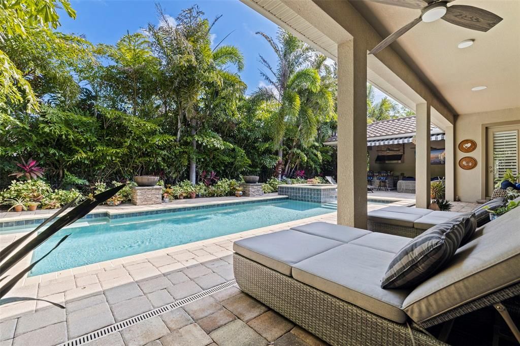 For Sale: $1,900,000 (4 beds, 3 baths, 3257 Square Feet)