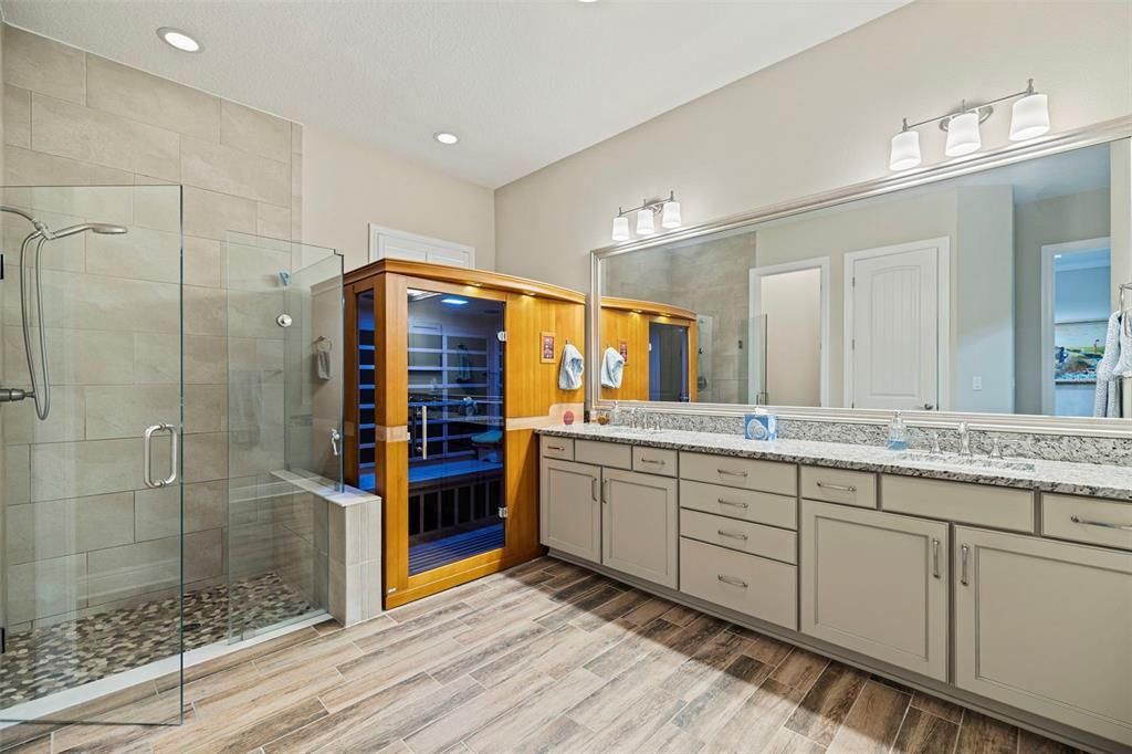 For Sale: $1,900,000 (4 beds, 3 baths, 3257 Square Feet)