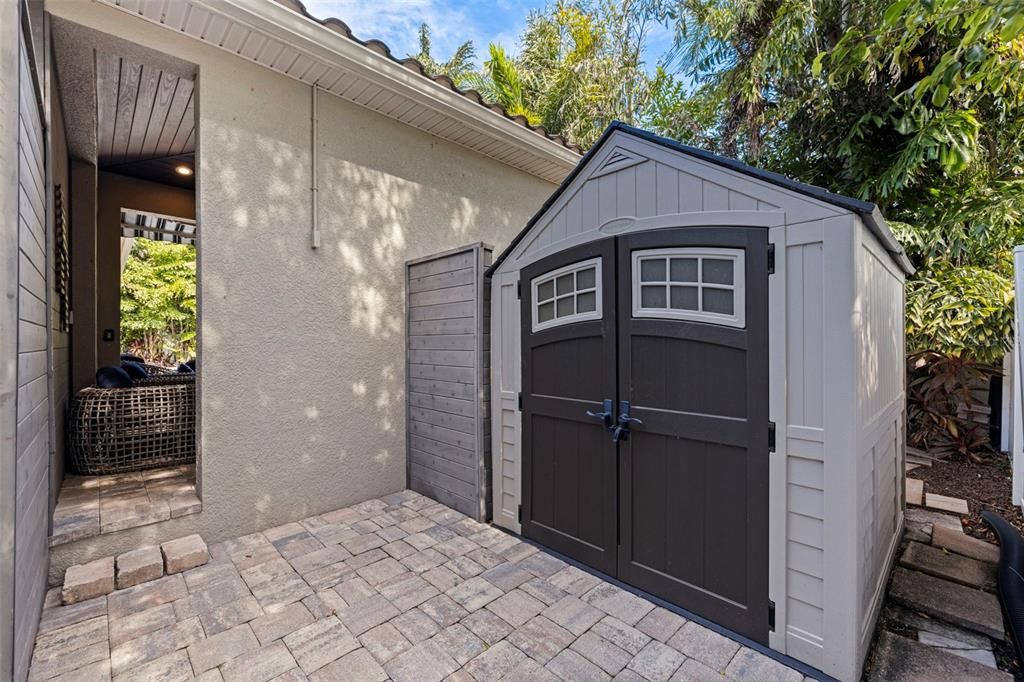 For Sale: $1,900,000 (4 beds, 3 baths, 3257 Square Feet)