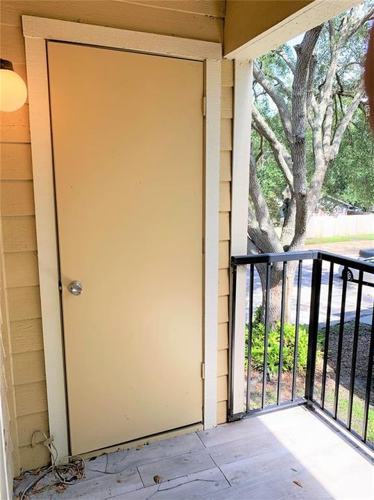 For Rent: $1,195 (1 beds, 1 baths, 581 Square Feet)