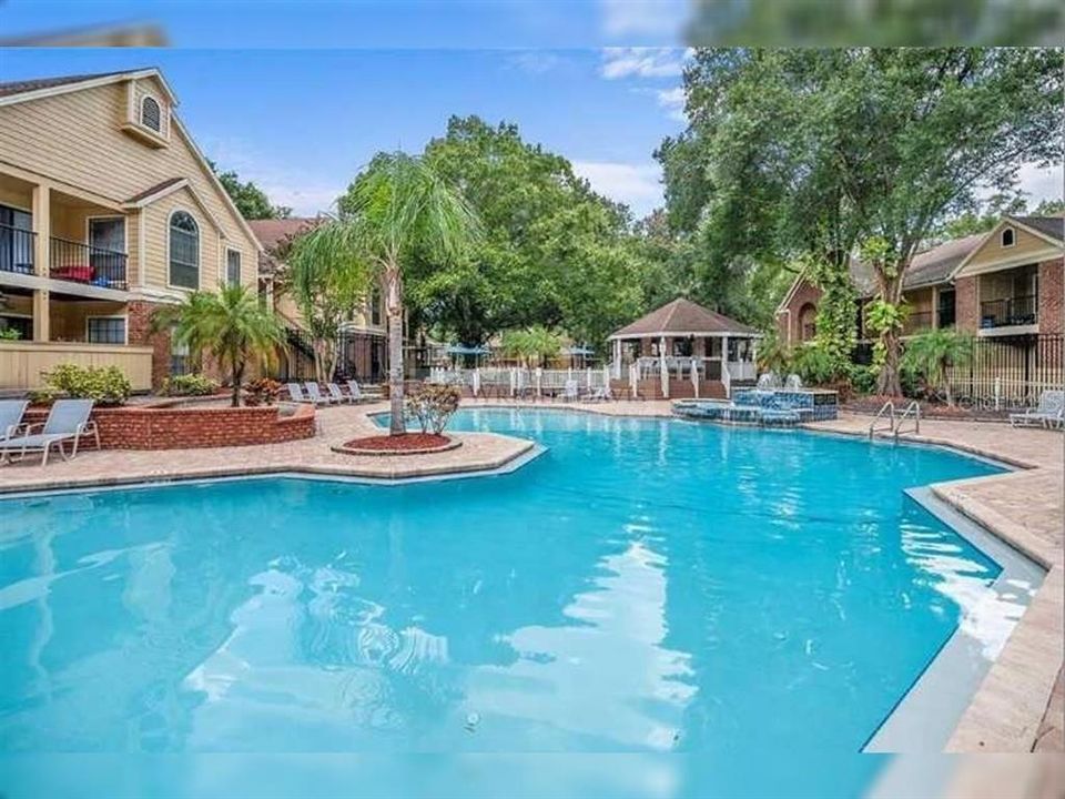 For Rent: $1,195 (1 beds, 1 baths, 581 Square Feet)
