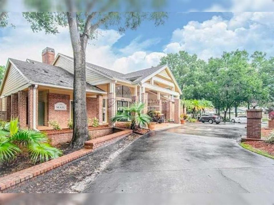 For Rent: $1,195 (1 beds, 1 baths, 581 Square Feet)