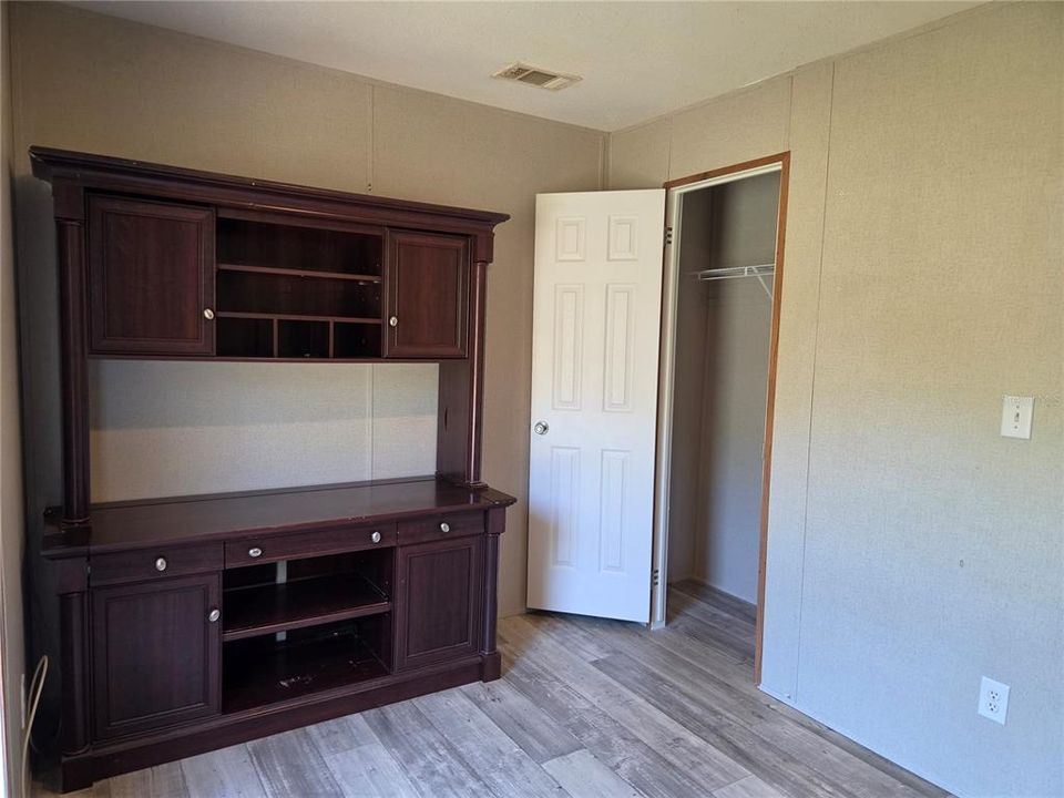 En Venta: $215,000 (3 camas, 2 baños, 1175 Pies cuadrados)