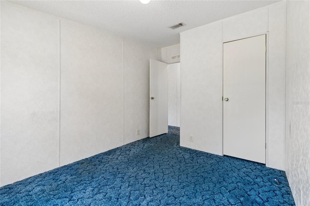 Activo con contrato: $220,000 (3 camas, 2 baños, 1296 Pies cuadrados)