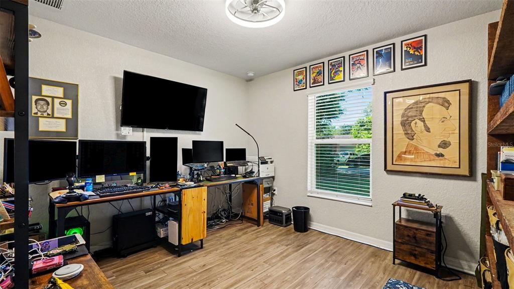 Activo con contrato: $245,000 (3 camas, 2 baños, 1228 Pies cuadrados)