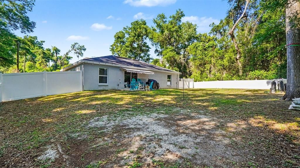 Activo con contrato: $245,000 (3 camas, 2 baños, 1228 Pies cuadrados)