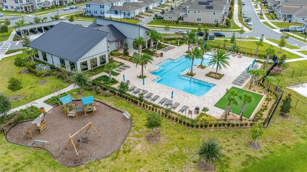 Active With Contract: $595,000 (4 beds, 2 baths, 2683 Square Feet)