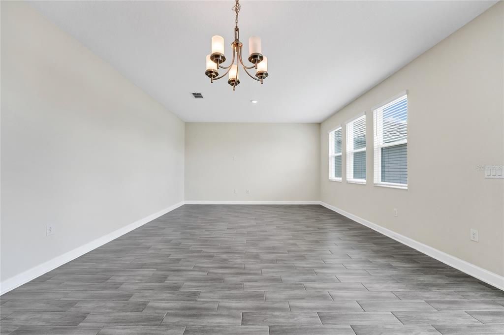 Active With Contract: $595,000 (4 beds, 2 baths, 2683 Square Feet)