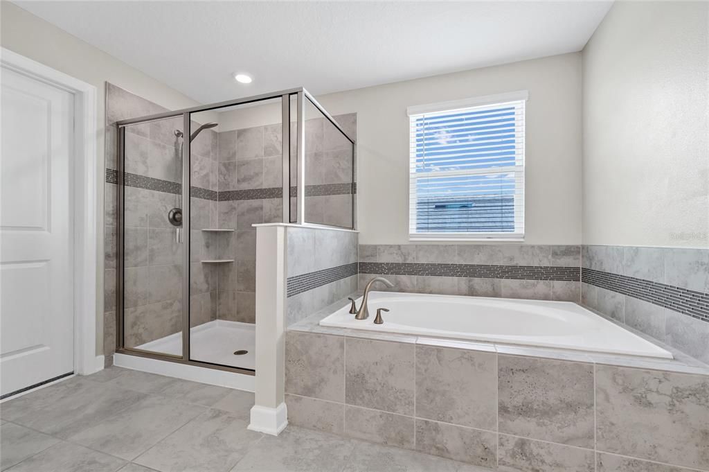 Active With Contract: $595,000 (4 beds, 2 baths, 2683 Square Feet)