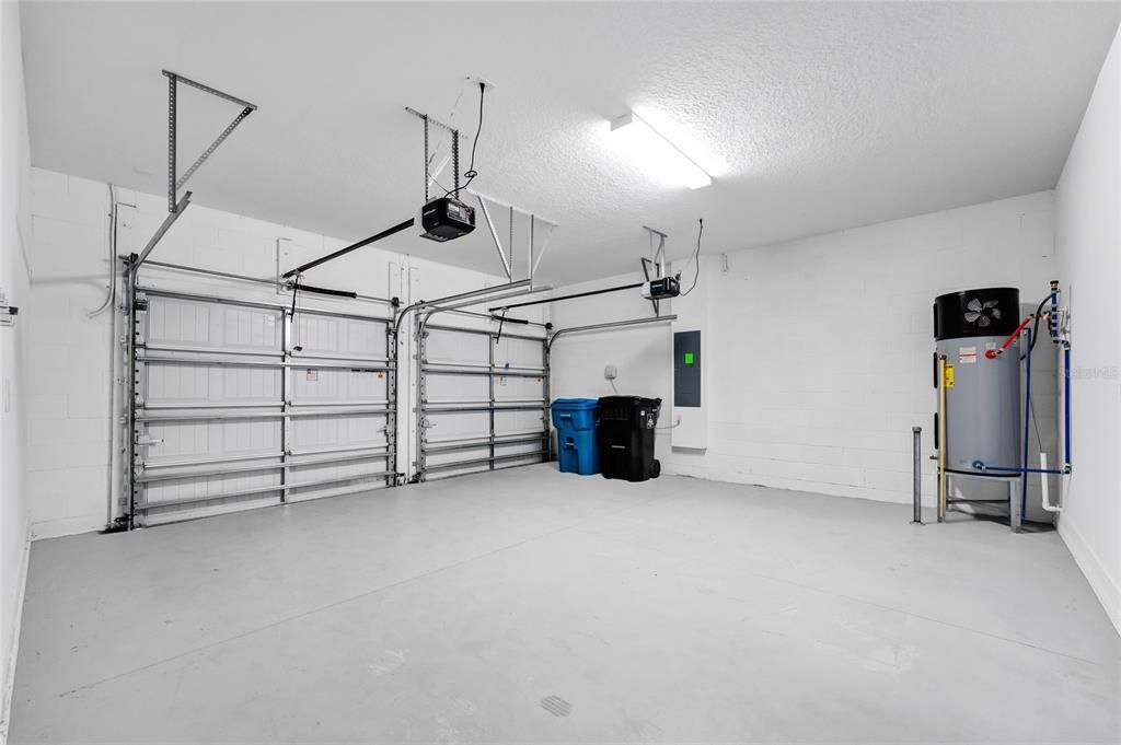 Active With Contract: $595,000 (4 beds, 2 baths, 2683 Square Feet)