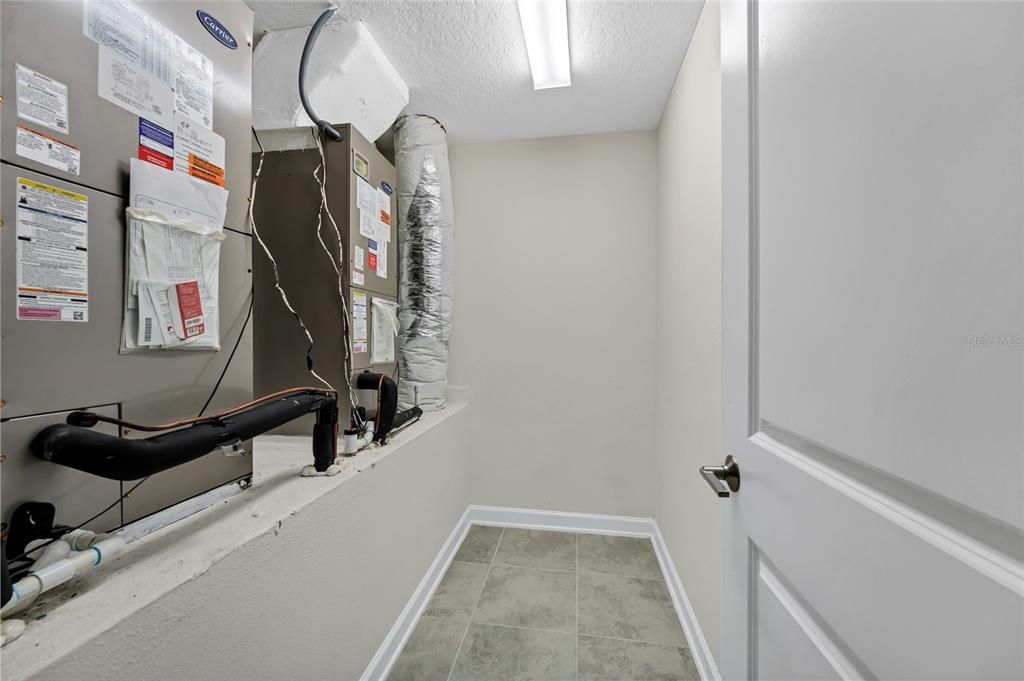 Active With Contract: $595,000 (4 beds, 2 baths, 2683 Square Feet)