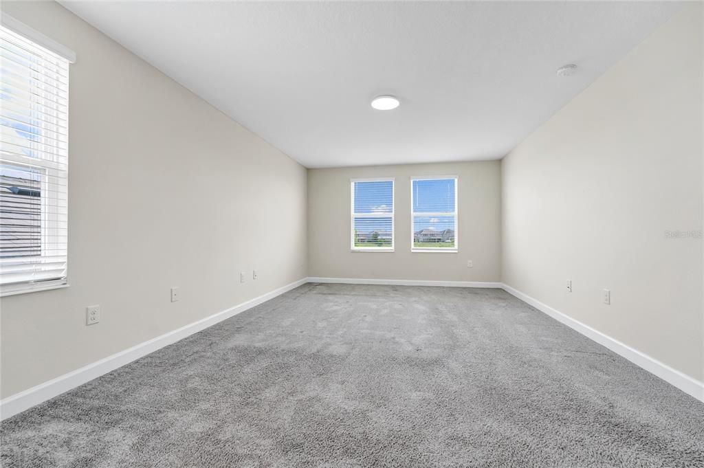Active With Contract: $595,000 (4 beds, 2 baths, 2683 Square Feet)