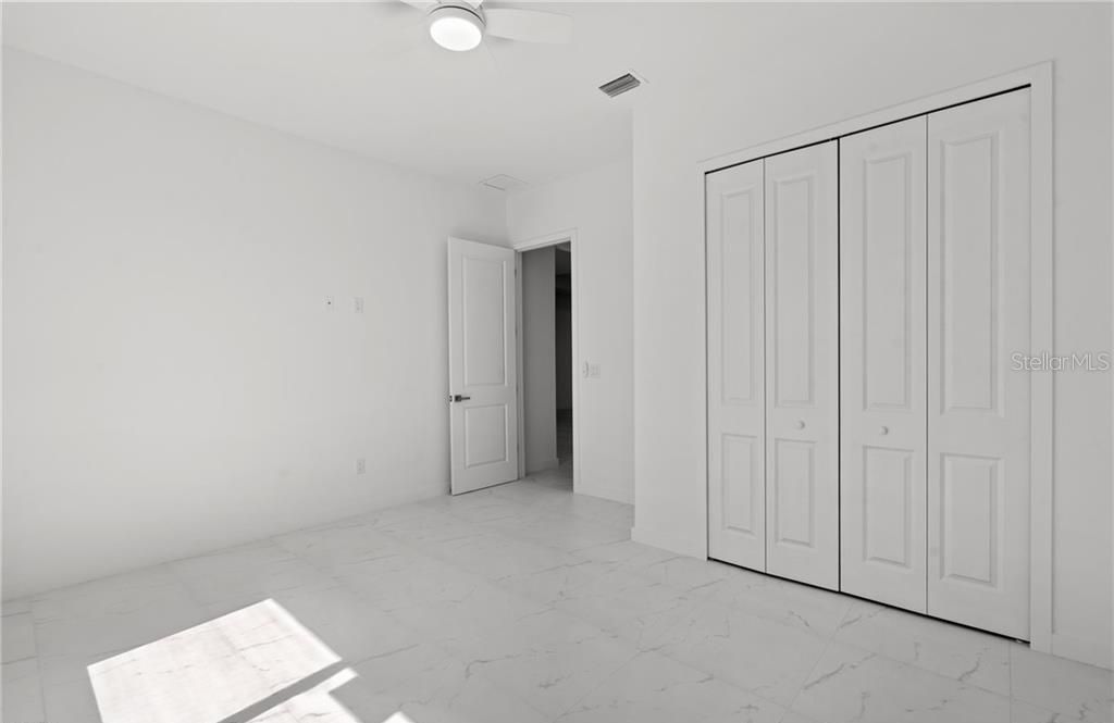 For Sale: $420,000 (4 beds, 3 baths, 1904 Square Feet)