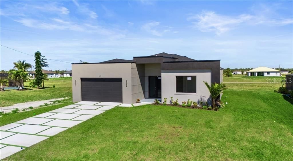 For Sale: $420,000 (4 beds, 3 baths, 1904 Square Feet)