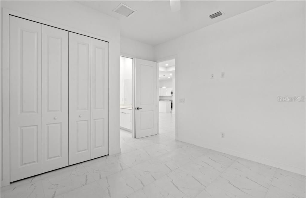 For Sale: $420,000 (4 beds, 3 baths, 1904 Square Feet)