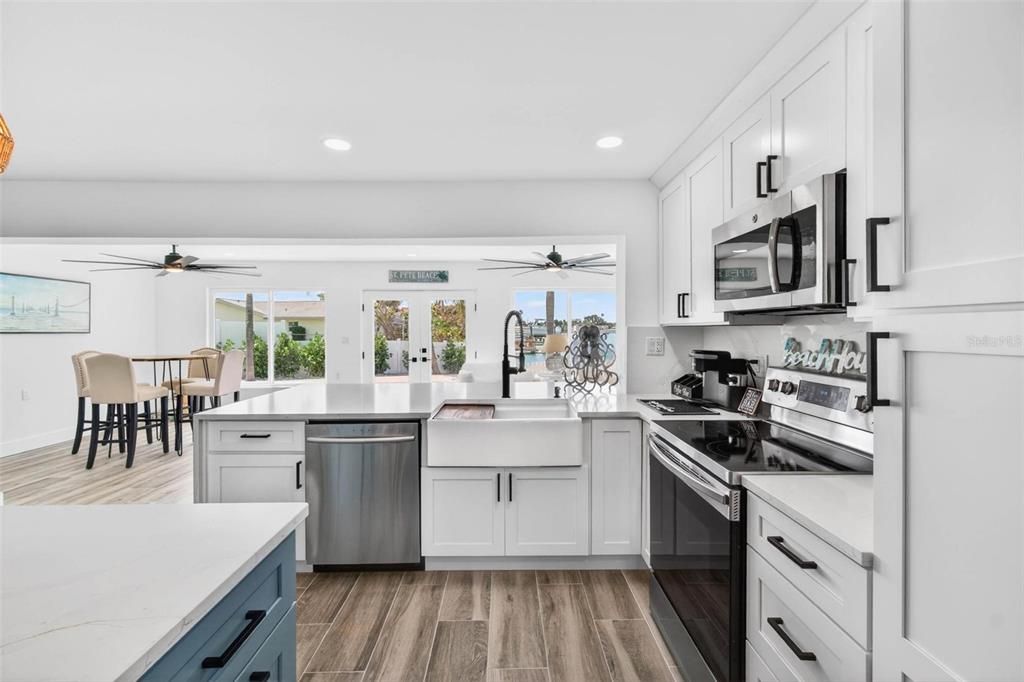 For Sale: $1,685,000 (4 beds, 2 baths, 2079 Square Feet)