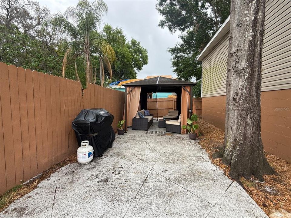 For Sale: $315,000 (4 beds, 2 baths, 1480 Square Feet)