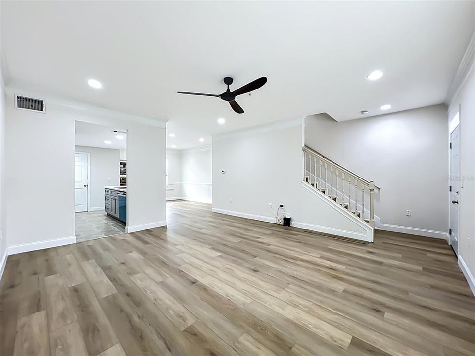 For Sale: $269,000 (3 beds, 2 baths, 1634 Square Feet)
