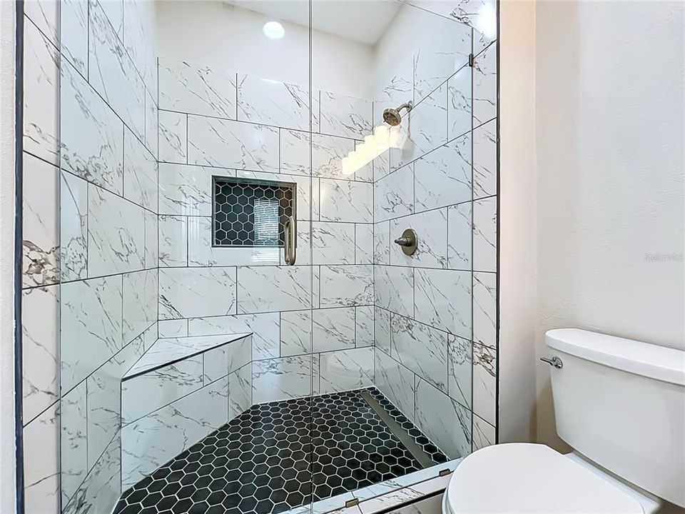 For Sale: $269,000 (3 beds, 2 baths, 1634 Square Feet)