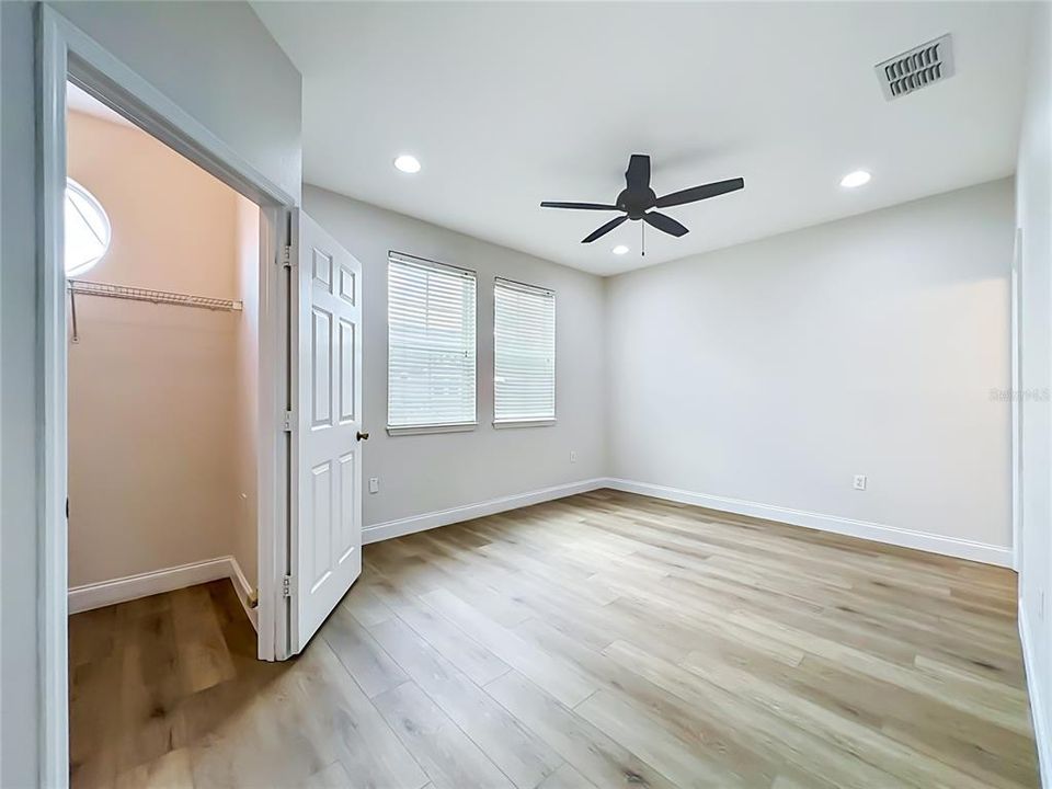 For Sale: $269,000 (3 beds, 2 baths, 1634 Square Feet)