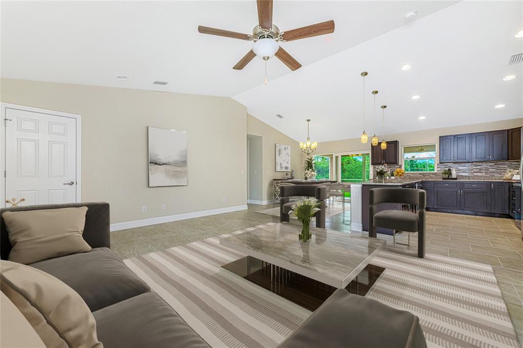 Activo con contrato: $325,000 (3 camas, 2 baños, 1437 Pies cuadrados)