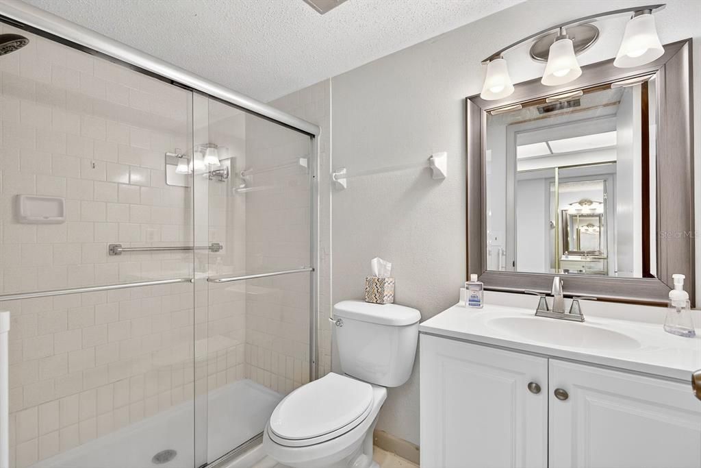 Activo con contrato: $158,000 (2 camas, 2 baños, 1144 Pies cuadrados)