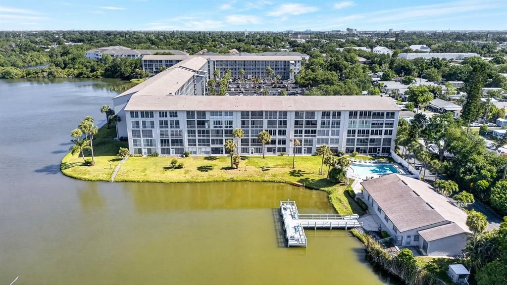 Activo con contrato: $158,000 (2 camas, 2 baños, 1144 Pies cuadrados)