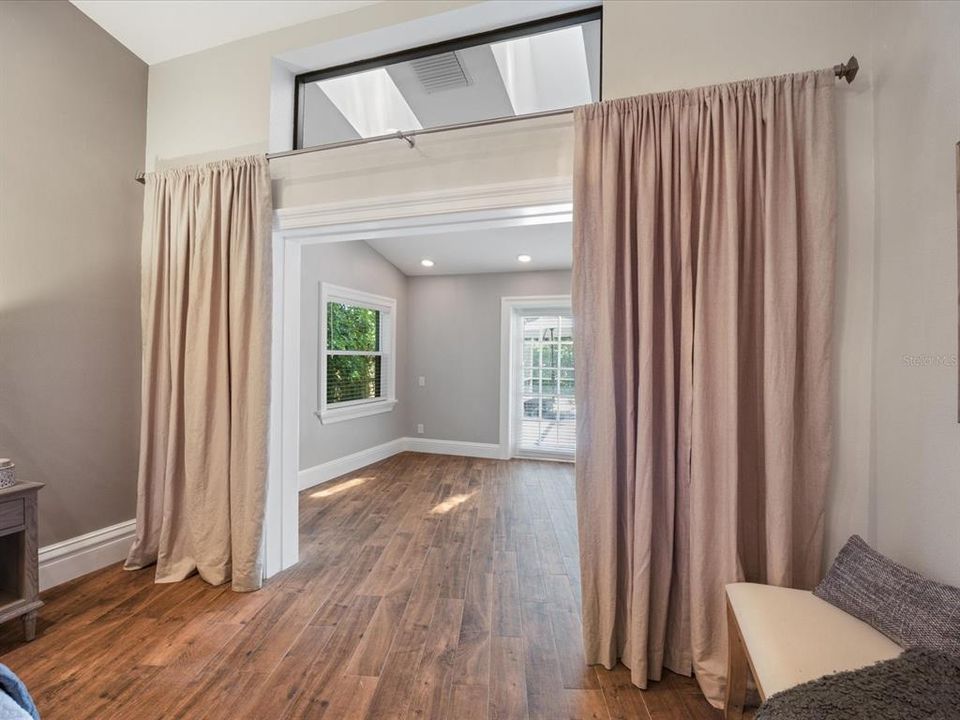 Activo con contrato: $1,150,000 (4 camas, 3 baños, 3263 Pies cuadrados)