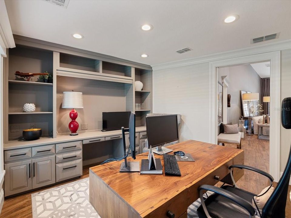 Activo con contrato: $1,150,000 (4 camas, 3 baños, 3263 Pies cuadrados)