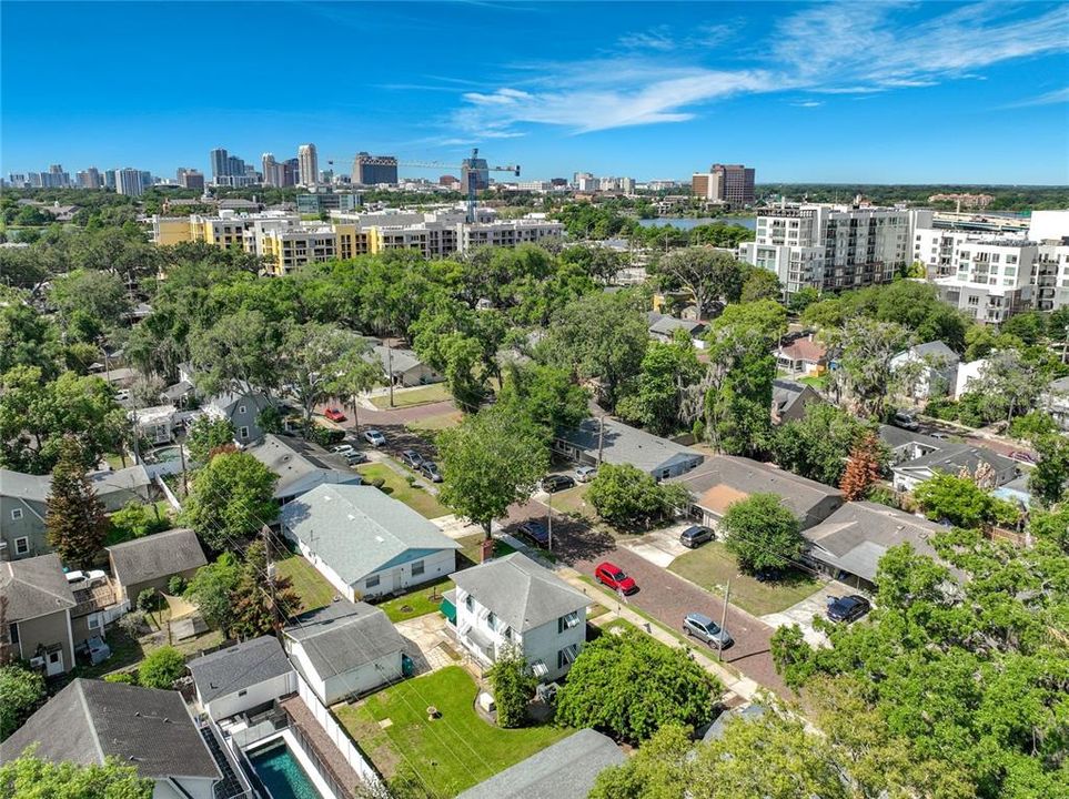 Под контрактом: $375,000 (3 спален, 1 ванн, 1200 Квадратных фут)