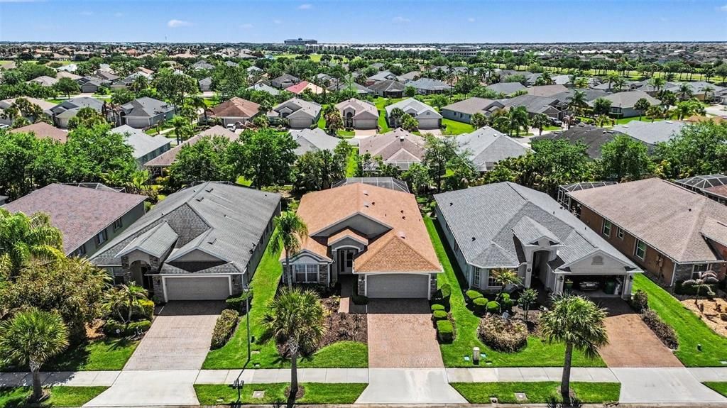 На продажу: $489,900 (3 спален, 2 ванн, 2032 Квадратных фут)
