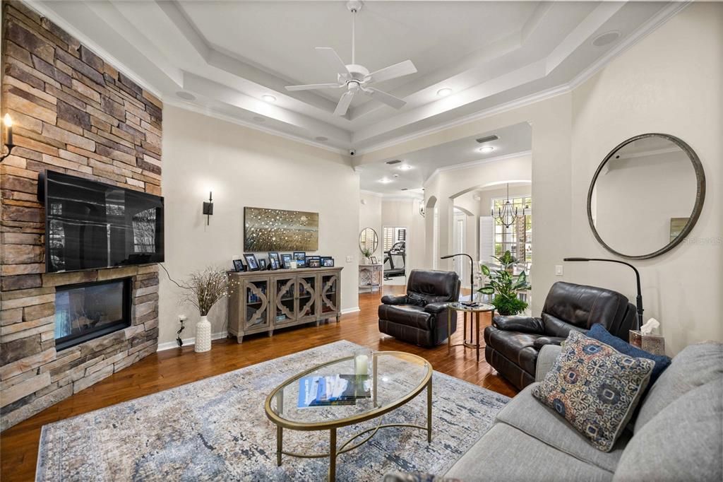 Active With Contract: $549,000 (3 beds, 3 baths, 2389 Square Feet)