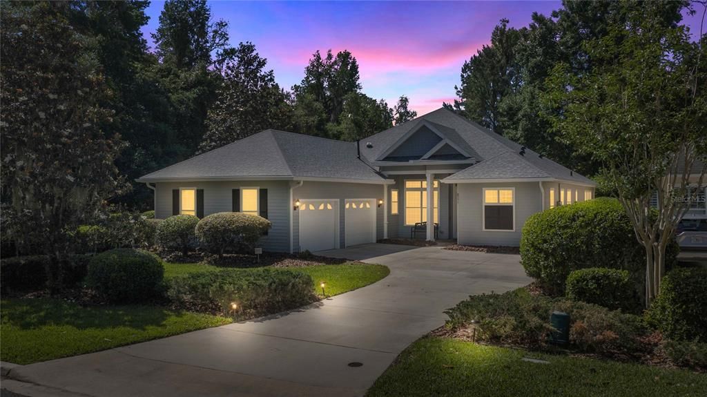 Active With Contract: $549,000 (3 beds, 3 baths, 2389 Square Feet)