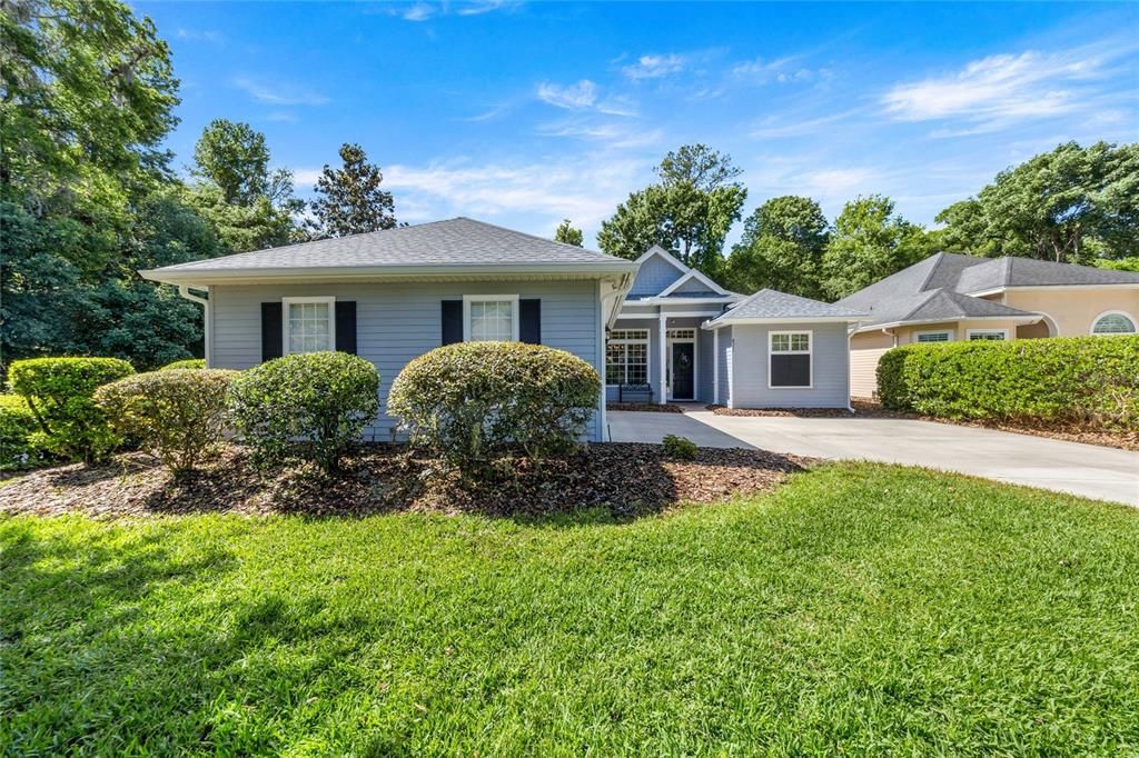 Active With Contract: $549,000 (3 beds, 3 baths, 2389 Square Feet)