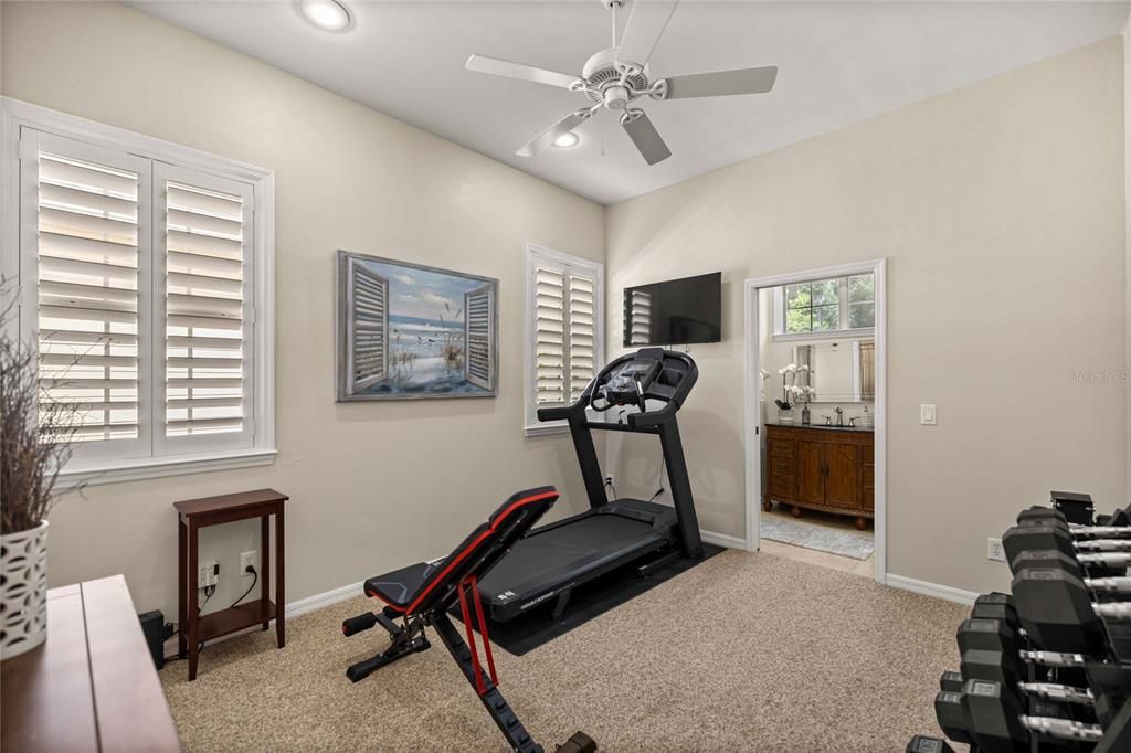 Active With Contract: $549,000 (3 beds, 3 baths, 2389 Square Feet)