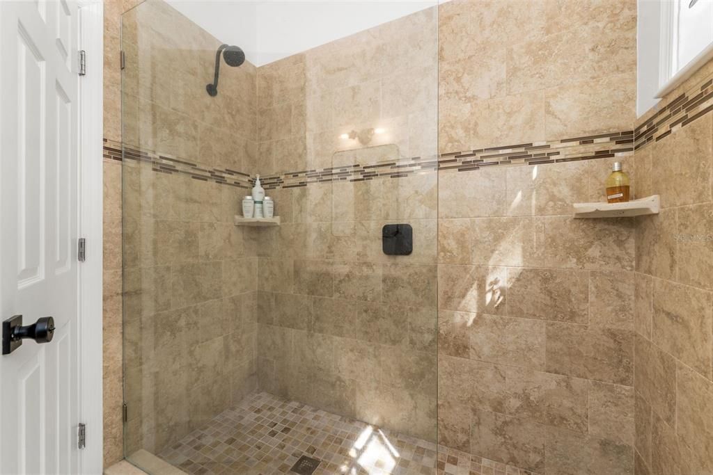 На продажу: $829,000 (5 спален, 4 ванн, 2800 Квадратных фут)