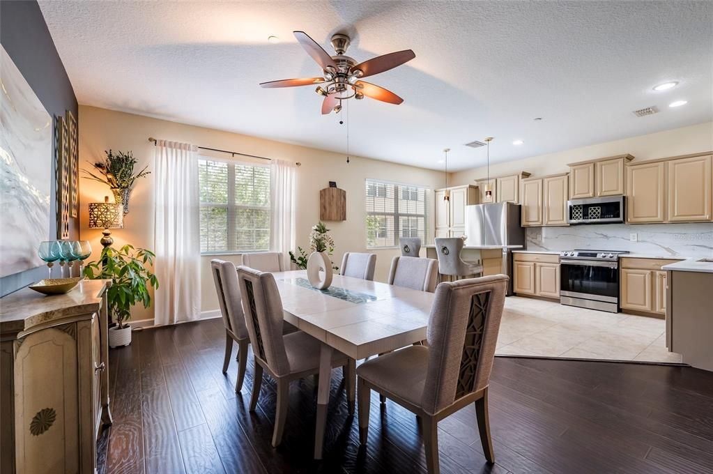For Sale: $398,000 (4 beds, 3 baths, 2416 Square Feet)