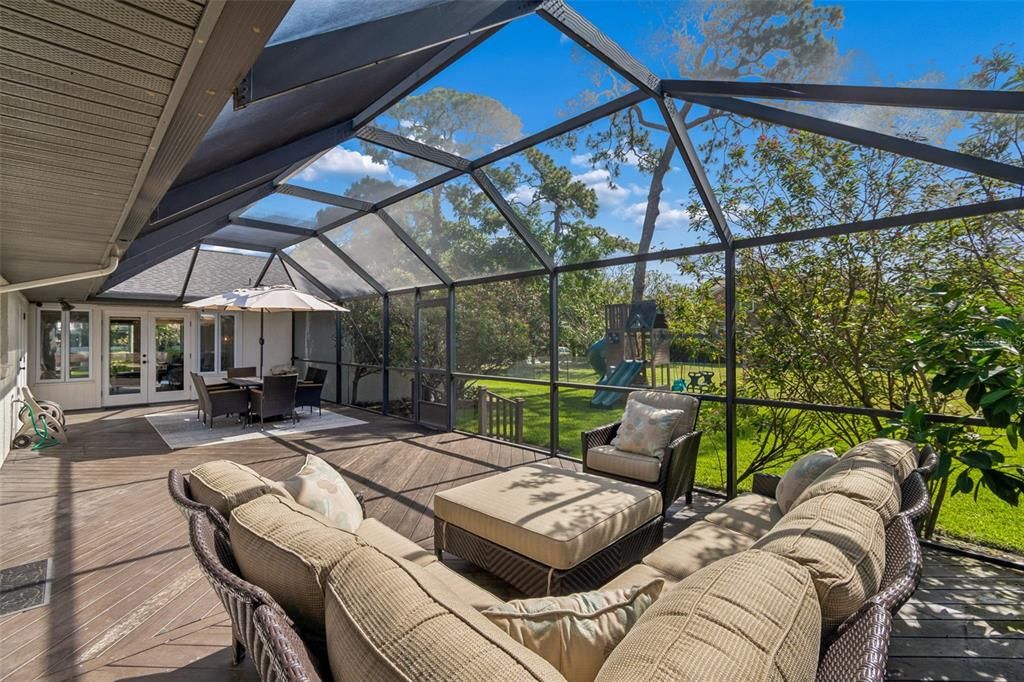 Active With Contract: $684,000 (3 beds, 2 baths, 1904 Square Feet)