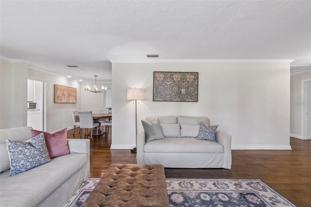 Active With Contract: $684,000 (3 beds, 2 baths, 1904 Square Feet)