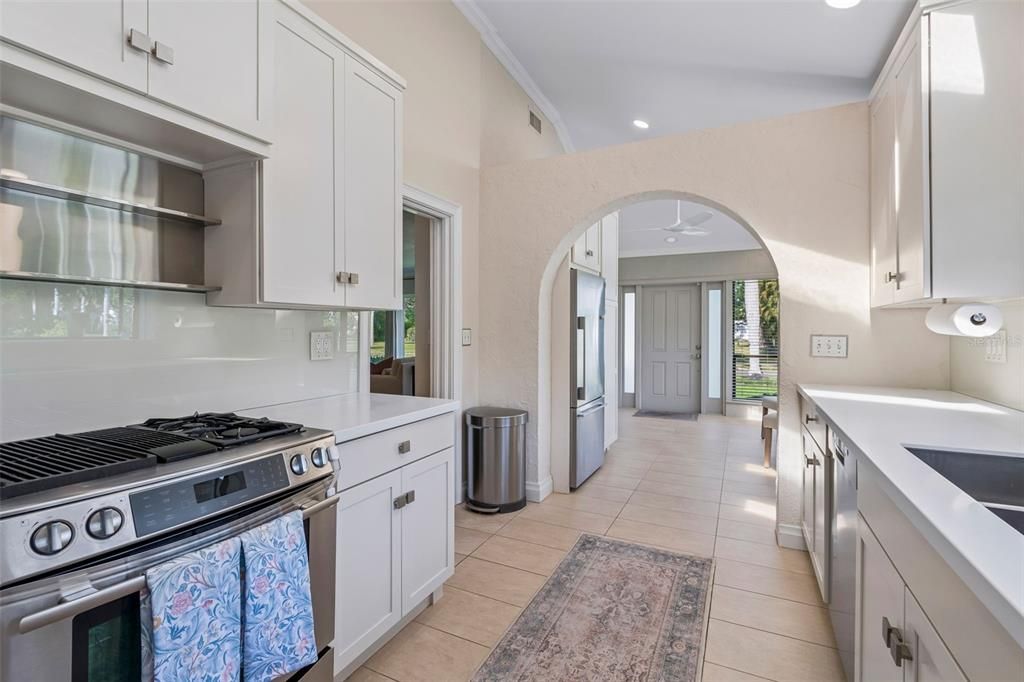 Active With Contract: $684,000 (3 beds, 2 baths, 1904 Square Feet)