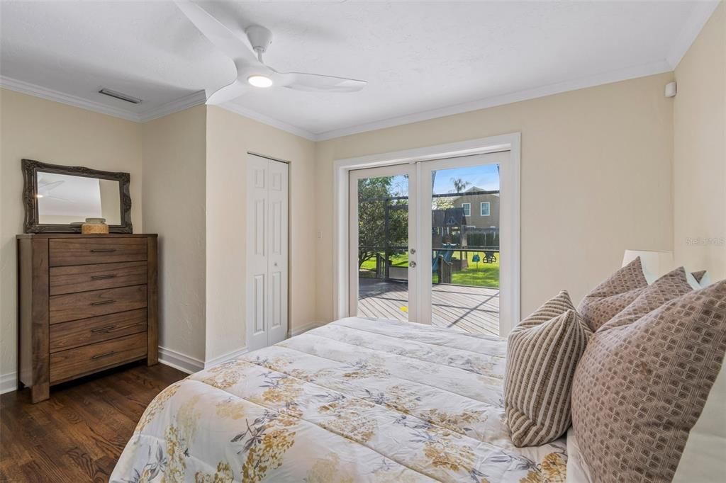 Active With Contract: $684,000 (3 beds, 2 baths, 1904 Square Feet)