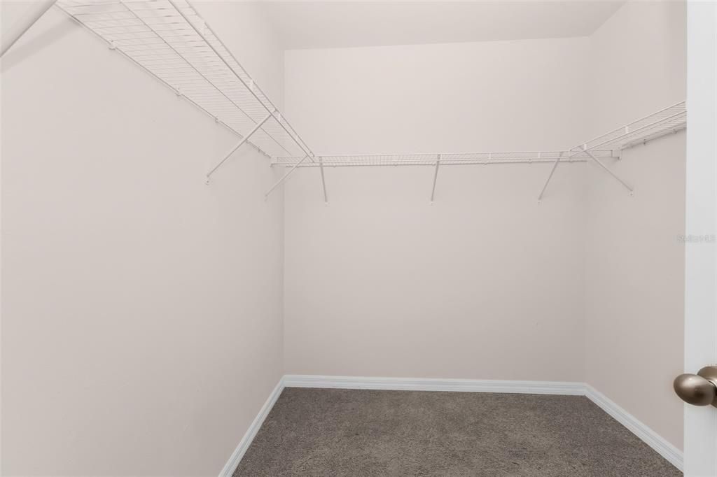 En Venta: $299,900 (4 camas, 2 baños, 1893 Pies cuadrados)